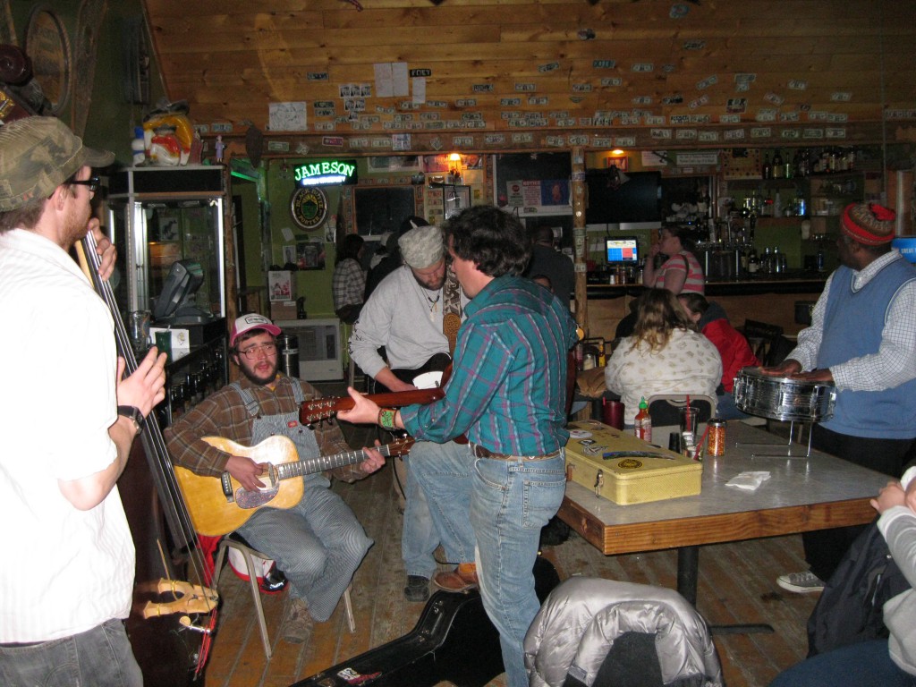 Band playing at Panorama Pizza Pub