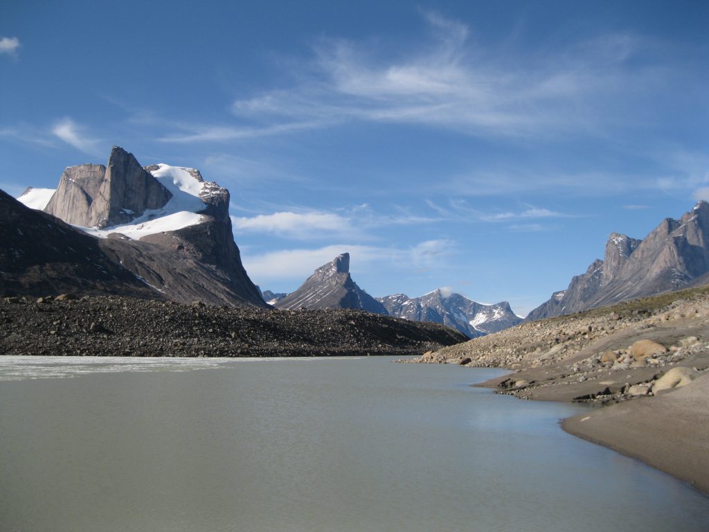 Mount Breidablik to the left, Mount Thor in the centre and Mount Northumbria to the right at Summit Lake