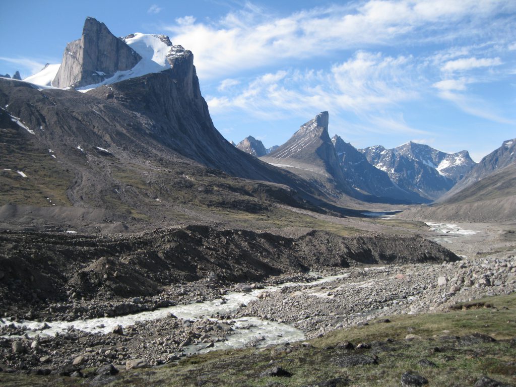 Mount Breidablik to the left, Mount Thor in the centre and the Weasel River