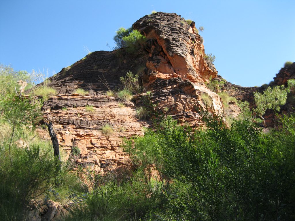 Rock formation on the Gerliwany-gerring Banan Trail
