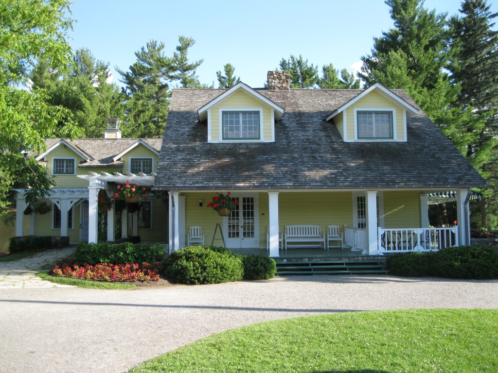 The Moorside Cottage at the Mackenzie King Estate